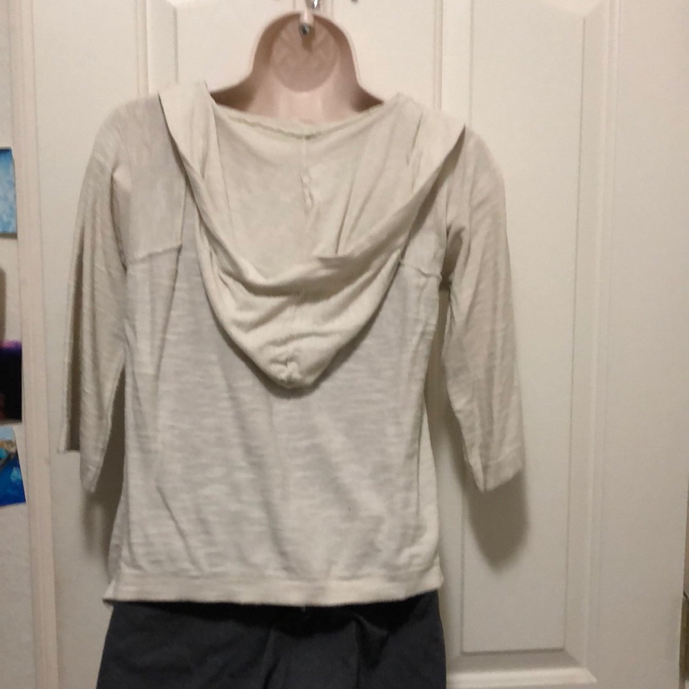 🌺 Cream Cardigan - Picture 3 of 7